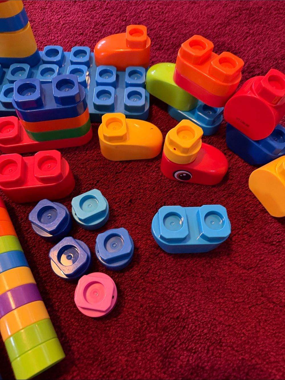 Colorful Interlocking Building Blocks Set for Creative Play - Multicolor - Picture 4 of 6